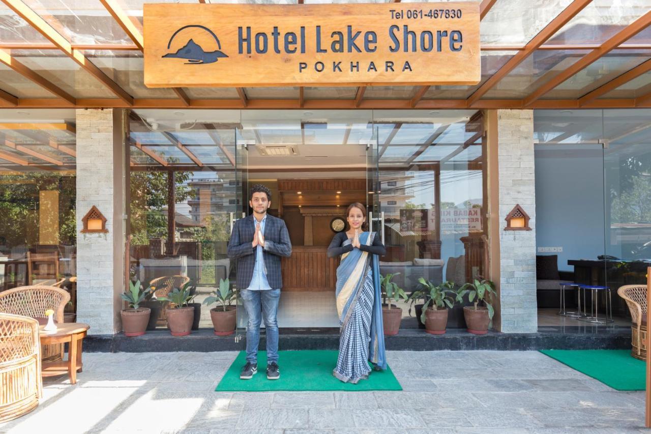 Hotel Lake Shore Pokhara Extérieur photo